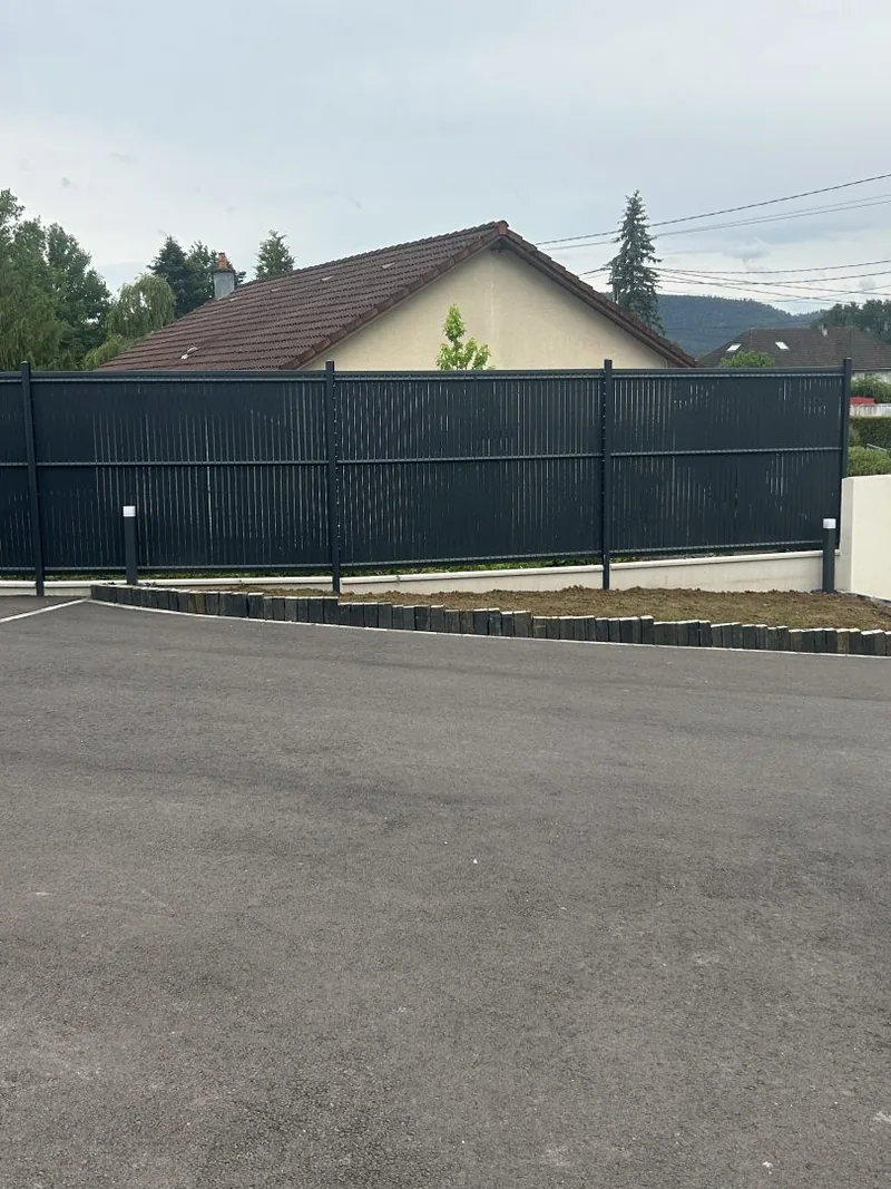 Clôtures & extérieurs : exemple des travaux de l’entreprise